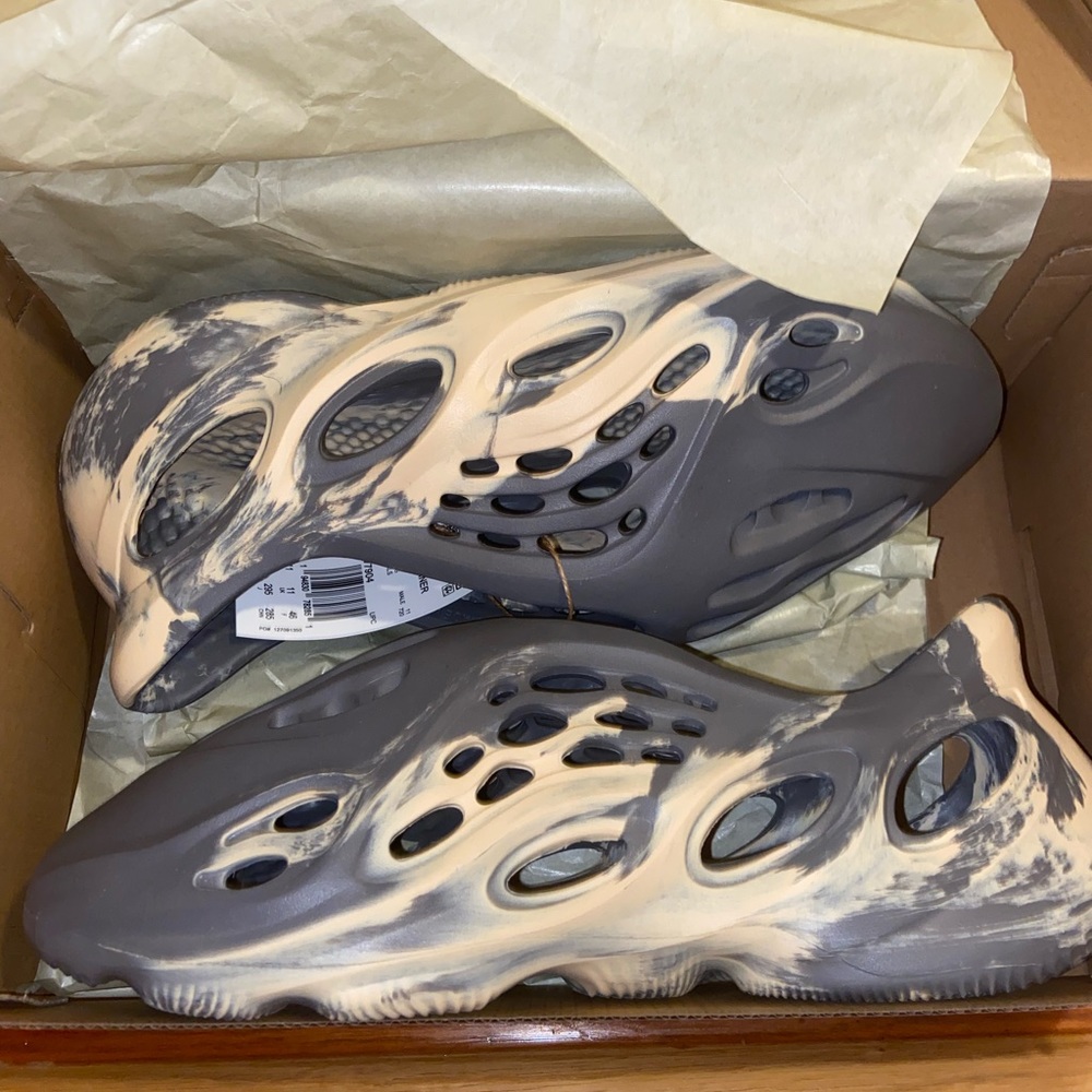 Yeezy Foam Runner Size 11